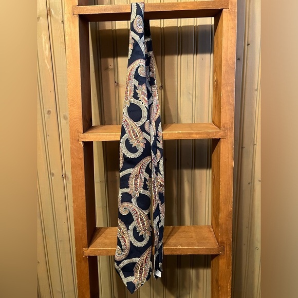 Oscar de la Renta Other - Vintage EUC OSCAR DE LA RENTA Tie